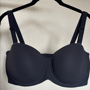 NWT SKIMS Fits Everybody Strapless Convertible Bra Onyx size 34DD